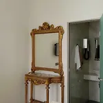 9 Muses Hotel