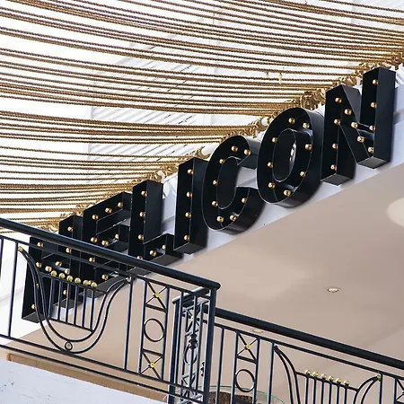 9 Muses Hotel