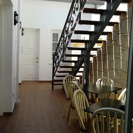 9 Muses Hotell Larnaca