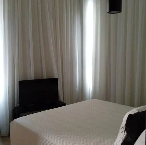 9 Muses Ларнака